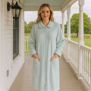 Vintage Miss Elaine Light Blue Collar Embroidered Zipup House Coat‎ Feminine M